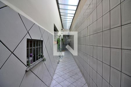 Casa à venda com 175m², 3 quartos e 2 vagasCorredor