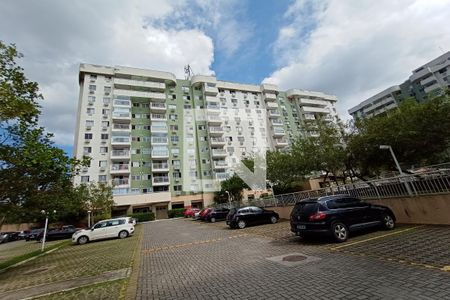 Fachada  de apartamento para alugar com 2 quartos, 68m² em Recreio dos Bandeirantes, Rio de Janeiro