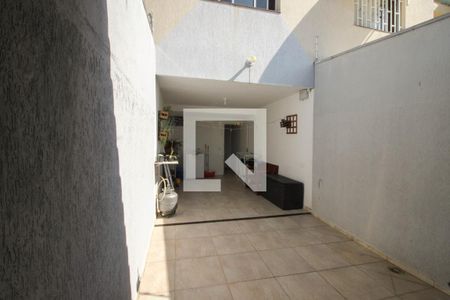Casa à venda com 200m², 3 quartos e 2 vagas Casa à venda com 200m², 3 quartos e 2 vagasÁrea de Serviço
