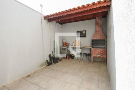 Casa à venda com 200m², 3 quartos e 2 vagas Casa à venda com 200m², 3 quartos e 2 vagasChurrasqueira