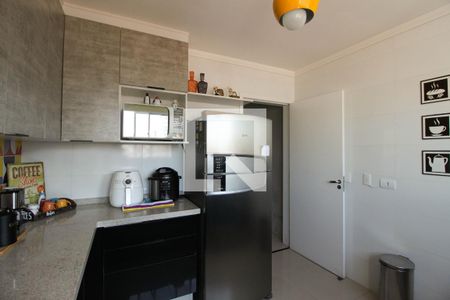 Casa à venda com 200m², 3 quartos e 2 vagas Casa à venda com 200m², 3 quartos e 2 vagasCozinha