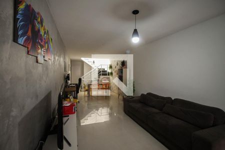 Sala de casa à venda com 3 quartos, 200m² em Vila Lúcia, São Paulo