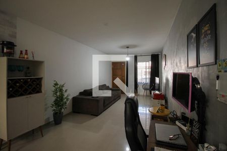 Sala de casa à venda com 3 quartos, 200m² em Vila Lúcia, São Paulo