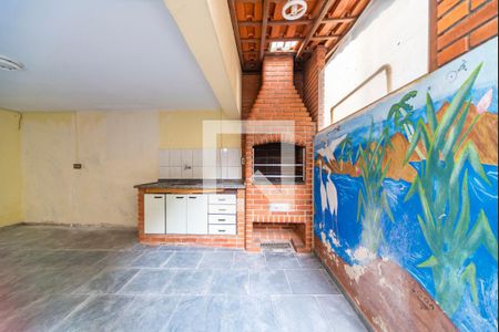 Casa à venda com 229m², 3 quartos e 2 vagasQuintal e Churrasqueira