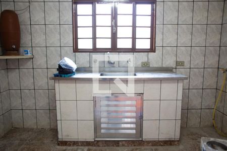 Casa para alugar com 250m², 3 quartos e 2 vagas Casa para alugar com 250m², 3 quartos e 2 vagasCozinha