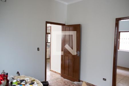 Casa para alugar com 250m², 3 quartos e 2 vagas Casa para alugar com 250m², 3 quartos e 2 vagasQuarto de Serviço