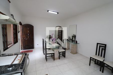 Casa à venda com 103m², 3 quartos e 2 vagasCozinha