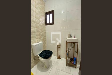 Casa à venda com 429m², 3 quartos e 2 vagasBanheiro de Serviço