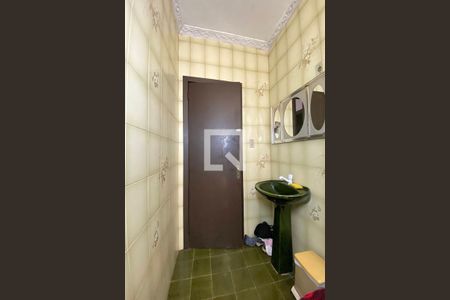 Casa à venda com 429m², 3 quartos e 2 vagasBanheiro