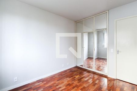 Quarto  de apartamento para alugar com 1 quarto, 52m² em Jardim do Salso, Porto Alegre