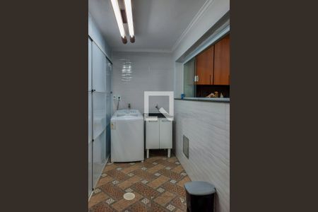 Casa à venda com 242m², 3 quartos e 3 vagasÁrea de Serviço