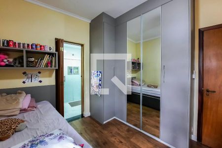 Casa à venda com 242m², 3 quartos e 3 vagasSuíte 3