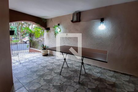 Casa à venda com 242m², 3 quartos e 3 vagasGaragem