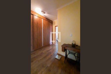 Casa à venda com 242m², 3 quartos e 3 vagasHall dos Dormitórios