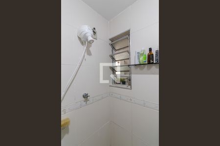 Apartamento à venda com 60m², 2 quartos e sem vaga Apartamento à venda com 60m², 2 quartos e sem vagaBanheiro
