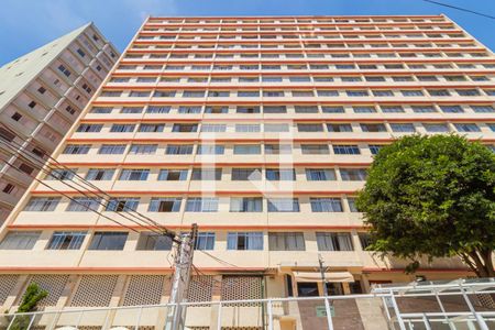 Apartamento à venda com 60m², 2 quartos e sem vaga Apartamento à venda com 60m², 2 quartos e sem vagaFachada