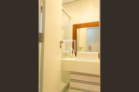 Apartamento à venda com 300m², 4 quartos e 4 vagasBanheiro Social