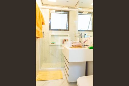 Apartamento à venda com 300m², 4 quartos e 4 vagasBanheiro da Suíte 1