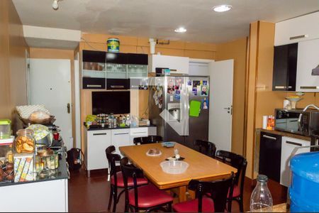 Apartamento à venda com 300m², 4 quartos e 4 vagasCozinha