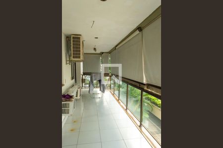 Apartamento à venda com 300m², 4 quartos e 4 vagasVaranda dos quartos