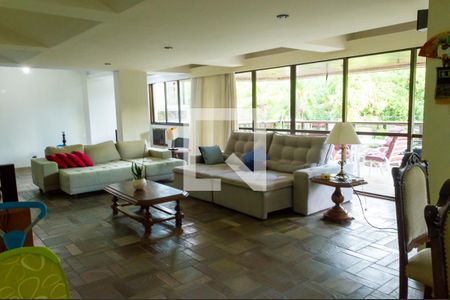 Apartamento à venda com 300m², 4 quartos e 4 vagasSala