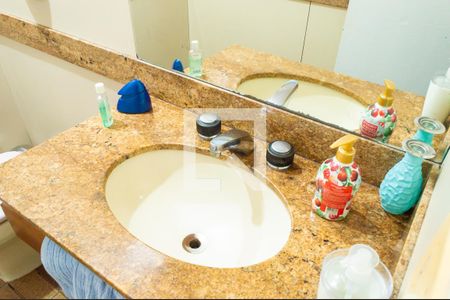 Apartamento à venda com 300m², 4 quartos e 4 vagasLavabo