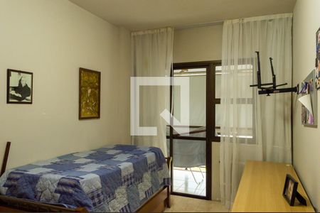 Apartamento à venda com 300m², 4 quartos e 4 vagasQuarto 2