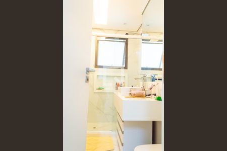 Apartamento à venda com 300m², 4 quartos e 4 vagasBanheiro da Suíte 1