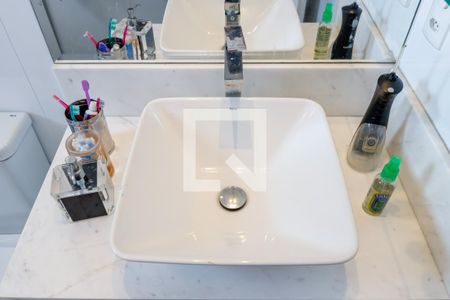 Apartamento à venda com 92m², 2 quartos e 3 vagas Apartamento à venda com 92m², 2 quartos e 3 vagasBanheiro da Suíte