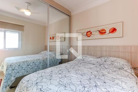 Apartamento à venda com 92m², 2 quartos e 3 vagas Apartamento à venda com 92m², 2 quartos e 3 vagasSuíte