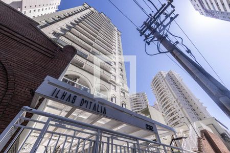 Apartamento para alugar com 80m², 3 quartos e 1 vaga Apartamento para alugar com 80m², 3 quartos e 1 vagaFachada