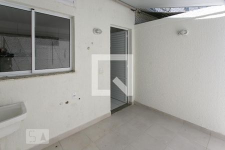 Casa para alugar com 80m², 2 quartos e 1 vaga