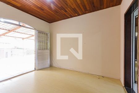 Casa para alugar com 90m², 3 quartos e 1 vaga Casa para alugar com 90m², 3 quartos e 1 vagaSala