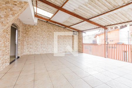 Casa para alugar com 90m², 3 quartos e 1 vaga Casa para alugar com 90m², 3 quartos e 1 vagaVaranda