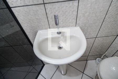 Casa para alugar com 100m², 2 quartos e 1 vaga Casa para alugar com 100m², 2 quartos e 1 vagaBanheiro