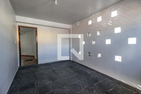Casa para alugar com 100m², 2 quartos e 1 vaga Casa para alugar com 100m², 2 quartos e 1 vagaGaragem