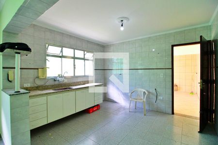 Casa para alugar com 173m², 3 quartos e 2 vagasCozinha