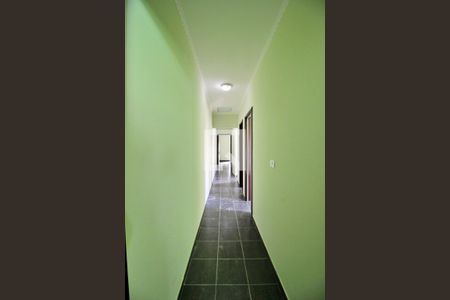 Casa para alugar com 173m², 3 quartos e 2 vagasCorredor
