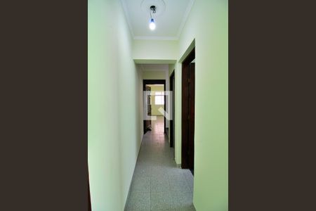 Casa para alugar com 173m², 3 quartos e 2 vagasCorredor