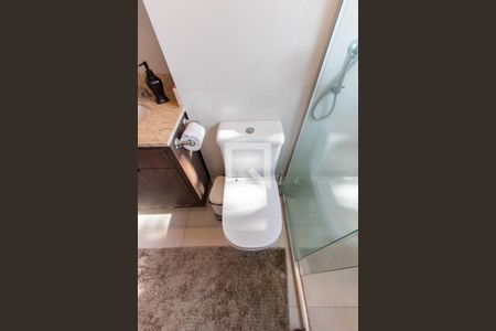 Apartamento para alugar com 74m², 2 quartos e 2 vagas Apartamento para alugar com 74m², 2 quartos e 2 vagasBanheiro da Suíte