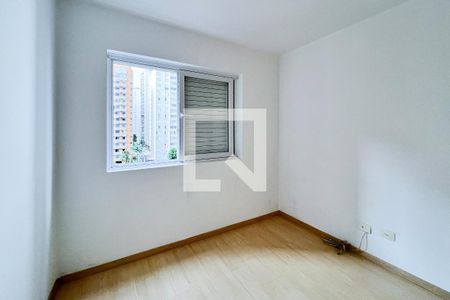 Quarto 1 de apartamento para alugar com 2 quartos, 70m² em Vila Uberabinha, São Paulo