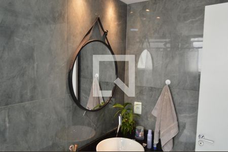 Apartamento à venda com 240m², 3 quartos e 2 vagas Apartamento à venda com 240m², 3 quartos e 2 vagasBanheiro