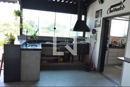 Apartamento à venda com 240m², 3 quartos e 2 vagas Apartamento à venda com 240m², 3 quartos e 2 vagasTerraço Gourmet