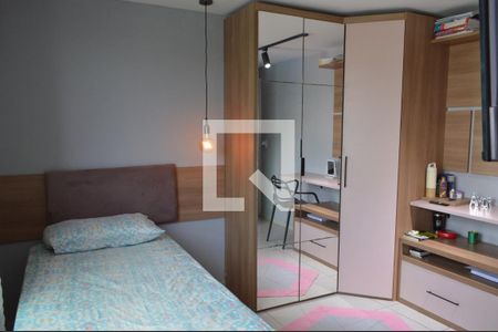 Apartamento à venda com 240m², 3 quartos e 2 vagas Apartamento à venda com 240m², 3 quartos e 2 vagasSuíte 2