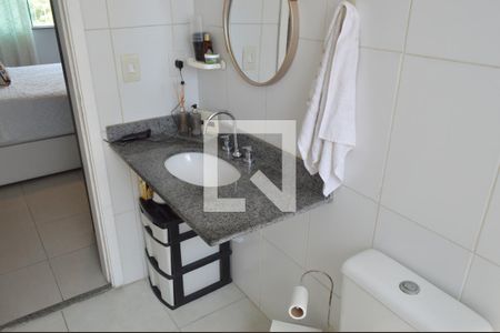 Apartamento à venda com 240m², 3 quartos e 2 vagas Apartamento à venda com 240m², 3 quartos e 2 vagasBanheiro da Suíte 1