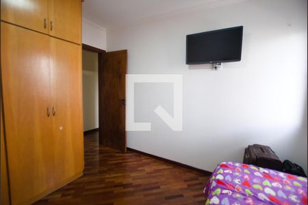 Apartamento à venda com 107m², 3 quartos e 2 vagasQuarto 2