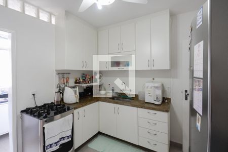 Apartamento à venda com 110m², 2 quartos e 1 vagaCozinha e Área de Serviço