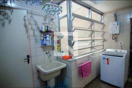 Apartamento à venda com 191m², 4 quartos e 1 vagaÁrea de Serviço