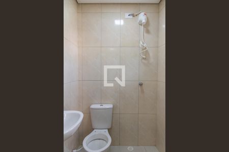 Banheiro de kitnet/studio para alugar com 1 quarto, 15m² em Jardim Vila Mariana, São Paulo