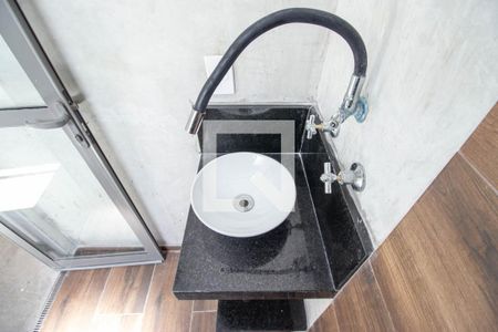 Casa à venda com 70m², 2 quartos e 1 vagaBanheiro da Suíte